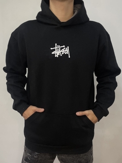 BUZO OVERSIZE NEGRO STUSSY