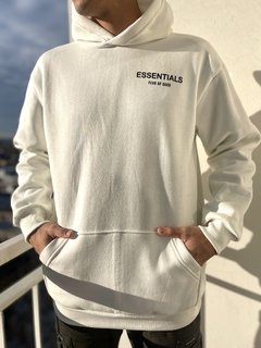 BUZO OVERSIZE ESSENTIAL BLANCO - tienda online