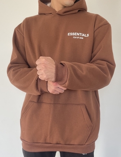 BUZO OVERSIZE ESSENTIALS MARRON - tienda online