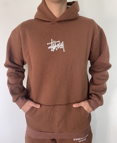 BUZO OVERSIZE STUSSY MARRON - Farnistore