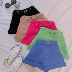 Short colors cinto na internet