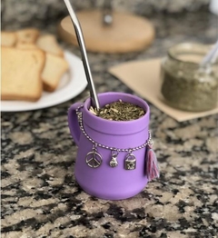 Mate con dijes - Sal... si puedes