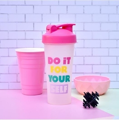 Vaso shaker con batidor en internet