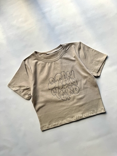 Baby tee Weird (algodon lycra) - kimchi