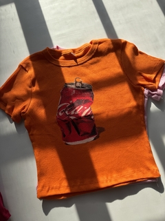 Baby tee Lata Coca - tienda online