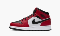 Jordan 1 Mid (GS)`Chicago Black Toe´ - comprar online