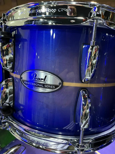 Pearl Professional Maple Series / Royal Blue Burst Stripe