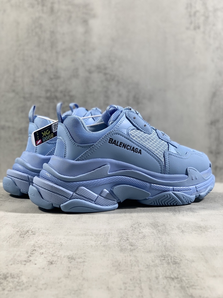 Balenciaga sales no pe