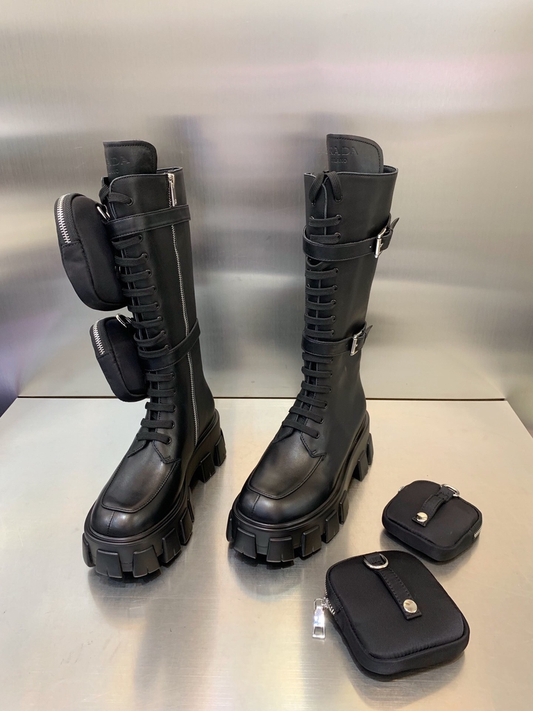 Bota Prada - Comprar em Boutique La'Myra