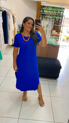 VESTIDO MIDI BARRA ARREDONDADA COM BOLSOS - Camila Raidan