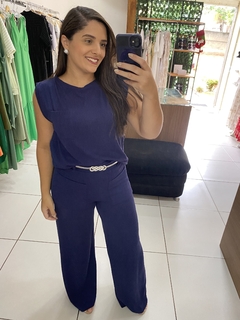 CONJUNTO BLUSA E PANTALONA MALHA COMFY CANELADA MARINHO COM CINTO - loja online