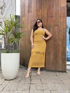 CONJUNTO TRICÔ BLUSA E SAIA MIDI TRICOT FLORES - Camila Raidan