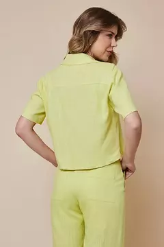 CONJUNTO CAMISA MANGA CURTA E PANTALONA AMARELO LIMA VISCOLINHO - Camila Raidan