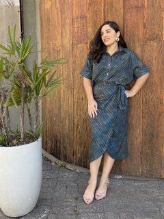 CONJUNTO CAMISA E SAIA MIDI ENVELOPE ESTAMPADA - Camila Raidan