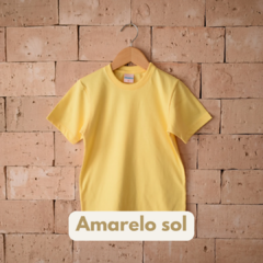 CAMISETA BÁSICA MANGA CURTA na internet