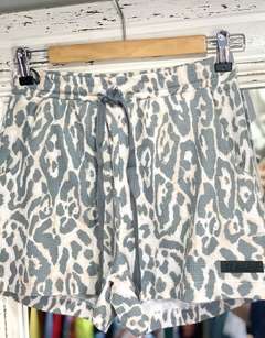 short leopardo