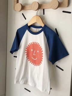 REMERA SUN MANGA RANGLAN CRUDO CON AZUL en internet