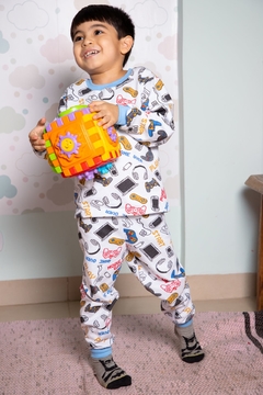 Pijama flanelado infantil T-02 a T-06 (menino - estampas variadas)
