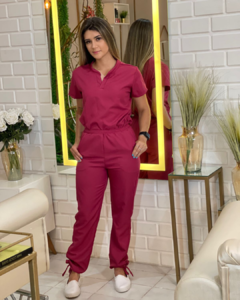 Scrub Fernanda -  Especialista em fabricação de Jalecos e Scrubs / Coalla Jalecos