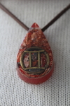 Orgonite Pingente Signo Gêmeos com Jaspe Vermelha