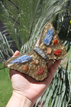 Orgonite Borboleta Com Cianita Azul, Calcita Laranja, Jaspe Vermelha 