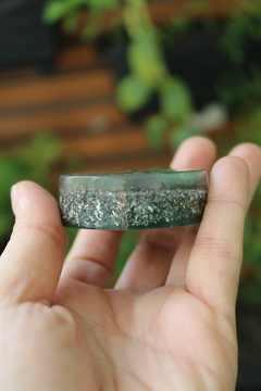 Orgonite Pastilha com Quartzo Verde. Orgonite de Bolso