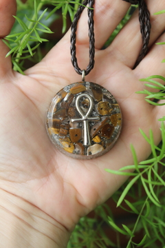 Orgonite Pingente Ankh com Olho de TIgre