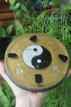 Orgonite Mandala Yin Yang com Cristal e Turmalina