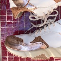 Zapatillas blancas y ocre - tienda online