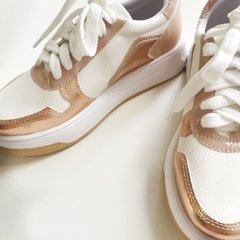 zapatillas blancas con cobre en internet