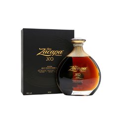 Botella con fondo blanco de Ron Zacapa XO 750cm3