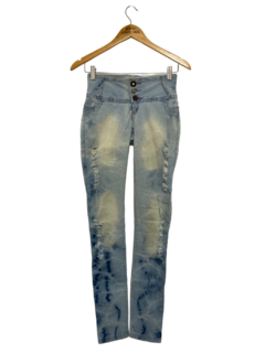 CALÇA JEANS SKINNY DESTROYED (34)