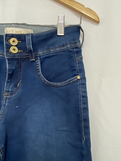 CALÇA JEANS FLARE (38) - comprar online