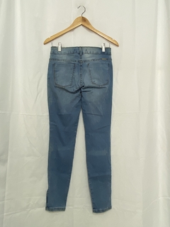 CALÇA JEANS SKINNY (38) - Pimenta Cereja Brechó