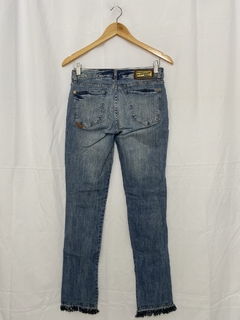 CALÇA JEANS BASICA ELLUS (38) - Pimenta Cereja Brechó