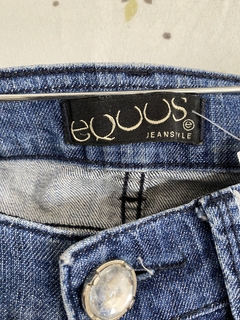 CALÇA JEANS FLARE APLIQUES BOLSOS EQUUS (38) - loja online