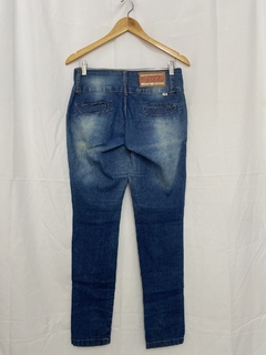 CALÇA JEANS SKINNY DASLOKA (38) - Pimenta Cereja Brechó