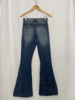 CALÇA JEANS SUPER FLARE VOLTAGE (38) - Pimenta Cereja Brechó