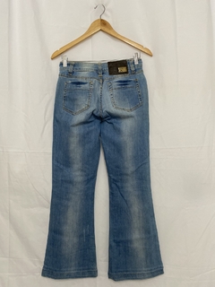 CALÇA JEANS FLARE CANAL (38) - Pimenta Cereja Brechó