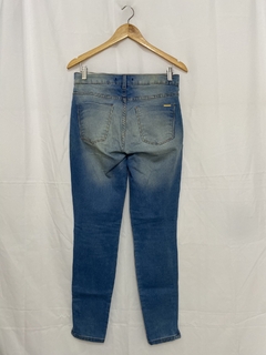 CALÇA JEANS SKINNY C&A (38) - Pimenta Cereja Brechó