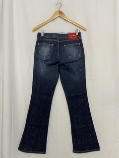 CALÇA JEANS FLARE EQUUS (36) - Pimenta Cereja Brechó