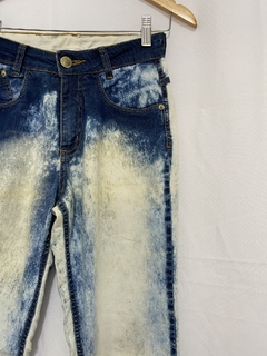 CALÇA JEANS LAVADO SKINNY (38) - comprar online