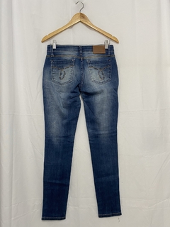 CALÇA JEANS SKINNY CALVIN KLEIN (38) - Pimenta Cereja Brechó