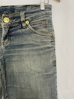 CALÇA JEANS RETA BÁSICA (36) - comprar online