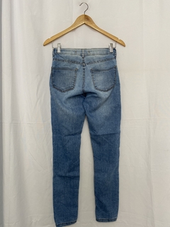 CALÇA JEANS SKINNY (34) - Pimenta Cereja Brechó