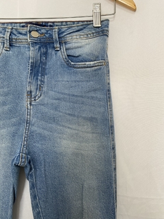 CALÇA JEANS SKINNY (36) - comprar online