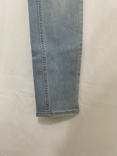 CALÇA JEANS SKINNY ESTAMPADA (38) na internet