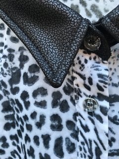 Camisa chiffon animal print (P) na internet