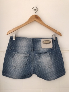 SHORTS JEANS (40) - Pimenta Cereja Brechó