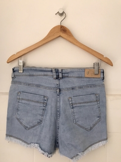 SHORTS JEANS (38) - Pimenta Cereja Brechó